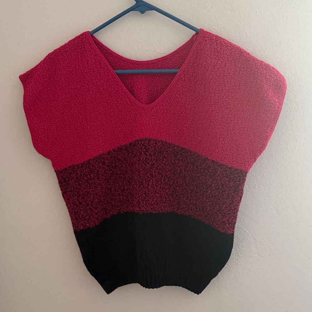 Vintage Kate Collins made in the USA cap sleeve sweater size M